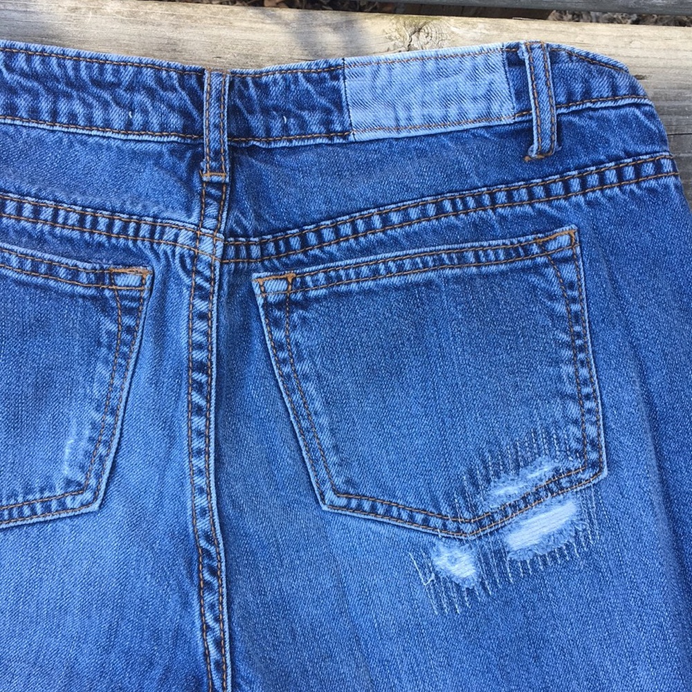 Distressed Jeans - Picture 8 of 8